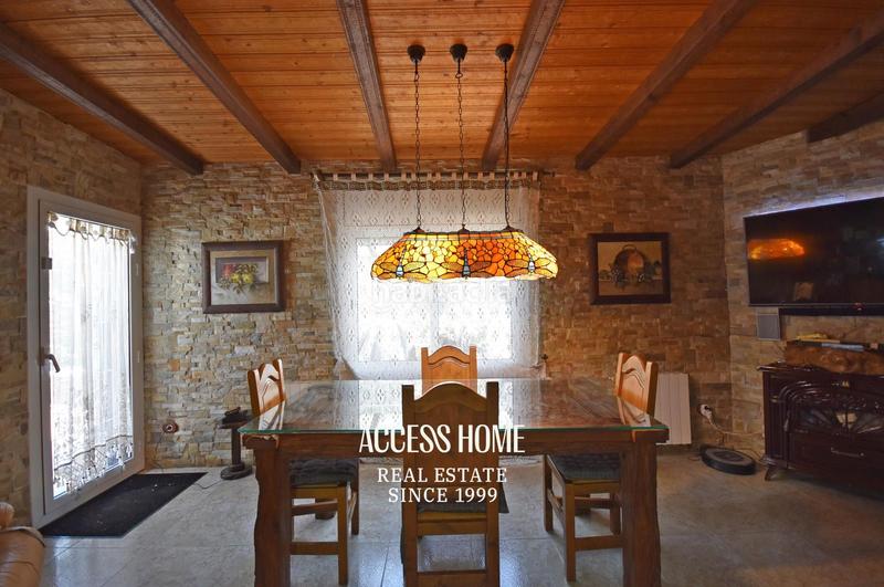 Foto be77d2bf-d731-49a5-bf0b-3fb8ebfbed35. Chalet casa con amplia parcela en Alella