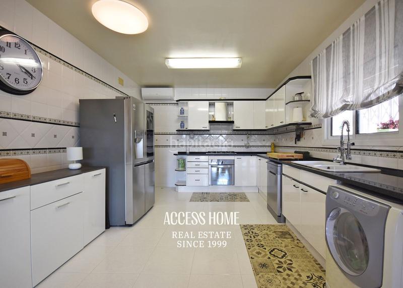 Foto 44e4343c-5051-4d3a-a7ad-a0712de121eb. Xalet amb calefacció aparcament piscina a Canet de Mar