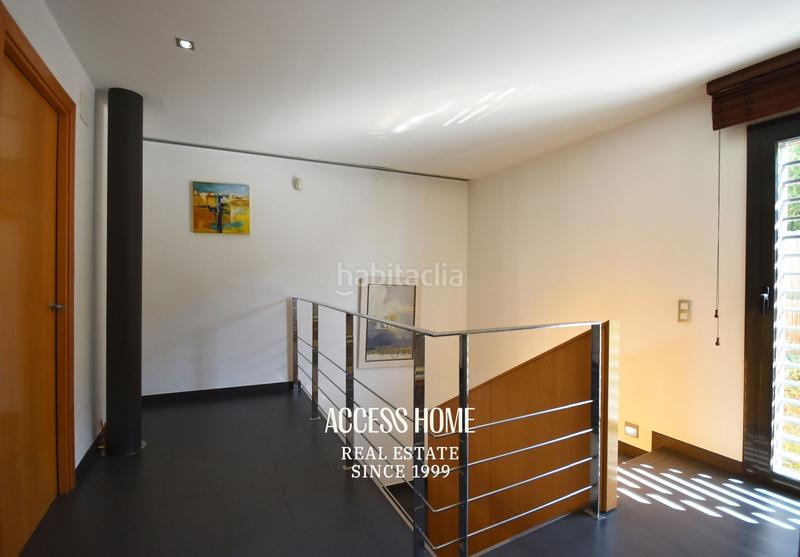 Foto 2c96fdc7-1419-423c-b830-5fd3c6e25a33. Casa con riscaldamento parcheggio piscina in Alella