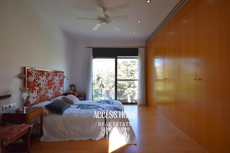 Foto 46d59b18-5433-4060-a966-f06a30a7ddf8. Casa con riscaldamento parcheggio piscina in Alella