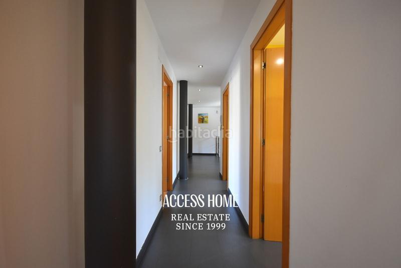 Foto 4b3839df-46ae-4d3d-aa46-8c4b1e56b21e. Casa con riscaldamento parcheggio piscina in Alella