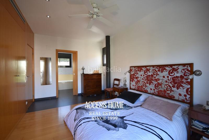 Foto 4e5ec6f1-1f1c-4e8d-8833-2c64bb21fe3f. Casa con riscaldamento parcheggio piscina in Alella