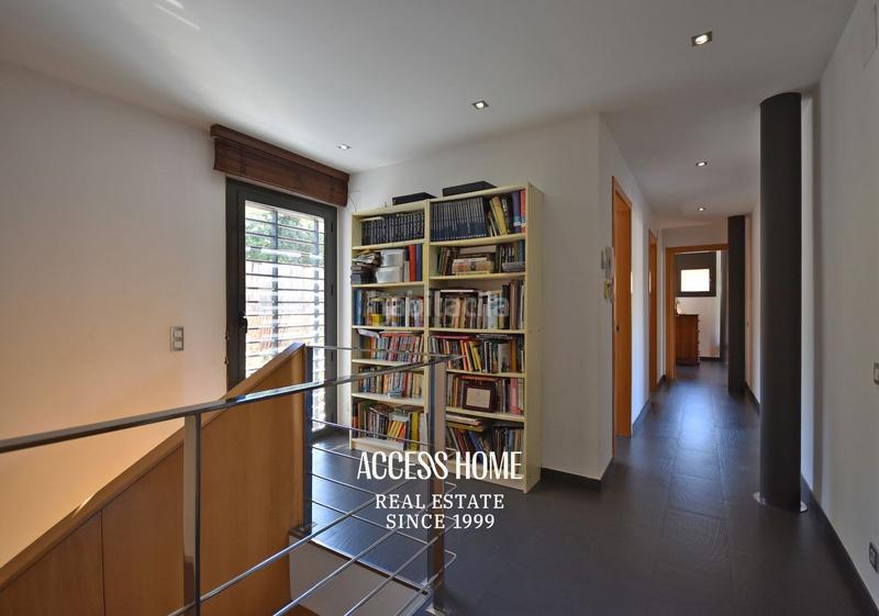 Foto 884fcc9e-2ea4-4f27-9d5c-35c85f637408. Casa con riscaldamento parcheggio piscina in Alella