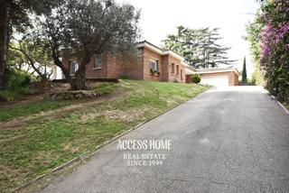 Chalet in Rocaferrera. Villa con privacidad, piscina y amplios espacios en sant andreu