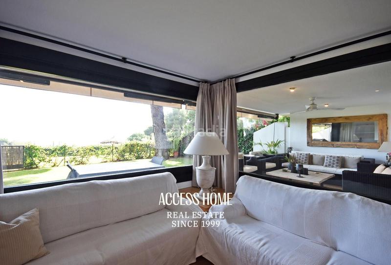 Foto b10a5c42-68e6-4340-998f-d250c682f4c1. Alquiler casa adosada casa en alquiler en la urbanización Supermaresme con piscina comunitaria en Sant Vicenç de Montalt