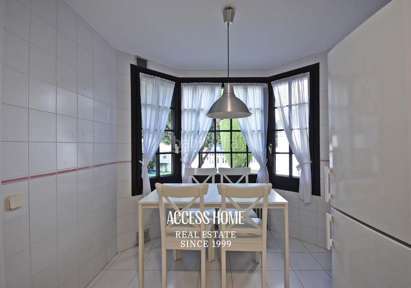 Foto 68be91f7-b919-48b2-aad6-1193aa403f3a. Location maison jumelée avec chauffage parking piscine dans Sant Vicenç de Montalt