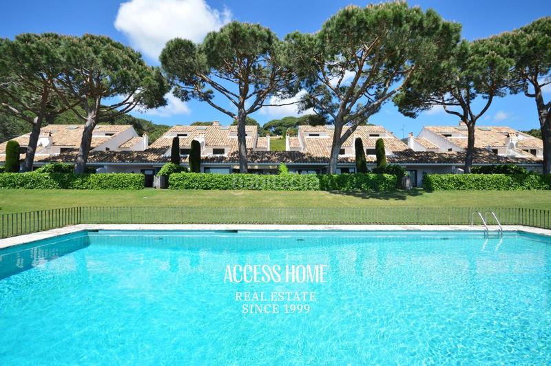 Foto 8fdb7551-ca95-4e40-a40d-de5db7c63cf3. Location maison jumelée avec chauffage parking piscine dans Sant Vicenç de Montalt