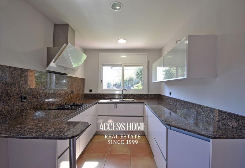 Foto 050a8f1a-4548-4349-8eb2-7a10d322716e. Xalet amb calefacció aparcament a Masnou Alt Masnou (El)