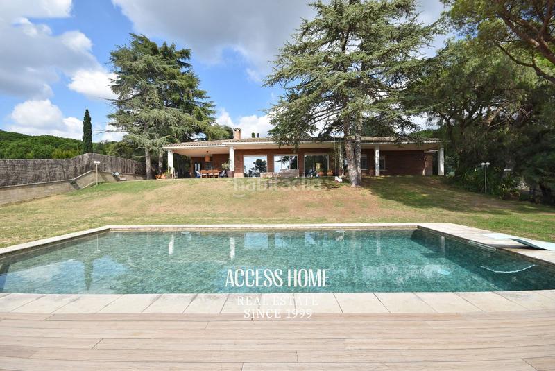 Foto f3e9b6c6-bab2-466b-b864-dc707d045a55. Chalet mit heizung parking pool in Rocaferrera Sant Andreu de Llavaneres