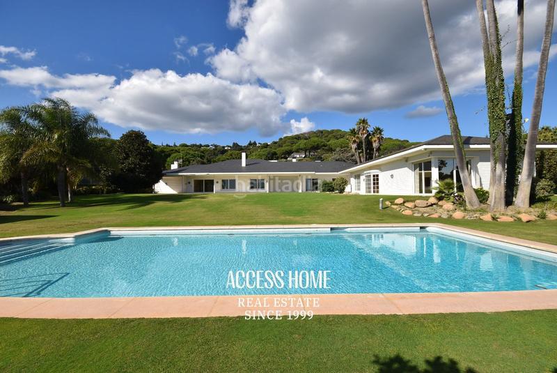 Foto e66318e6-18f3-4484-a30a-2e1fe80323e4. Chalet con piscina in Supermaresme Sant Vicenç de Montalt