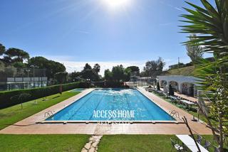 Mas dans Cabrils. Club de tenis a la venta en cabrils