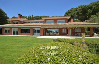Chalet à Supermaresme. Villa en supermaresme, sant vicenç de montalt