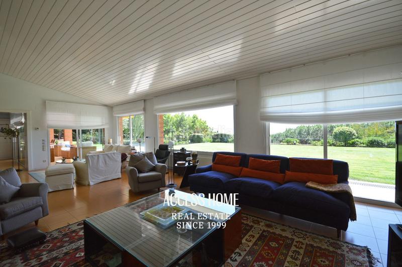 Foto 4733f52d-4c75-4b12-9591-2cff32d033a6. Chalet avec chauffage parking piscine dans Supermaresme Sant Vicenç de Montalt