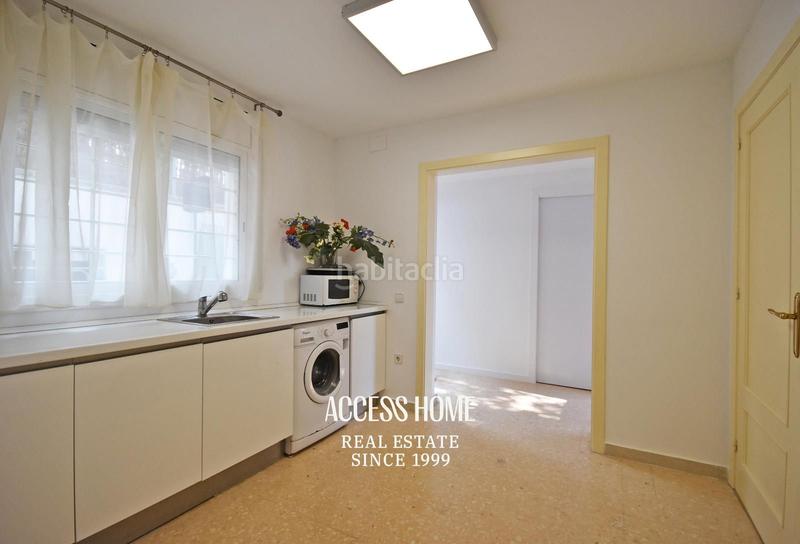 Foto 26dbee92-9cf4-4ddc-b899-25f3f5023067. Chalet con parcheggio piscina in Alella