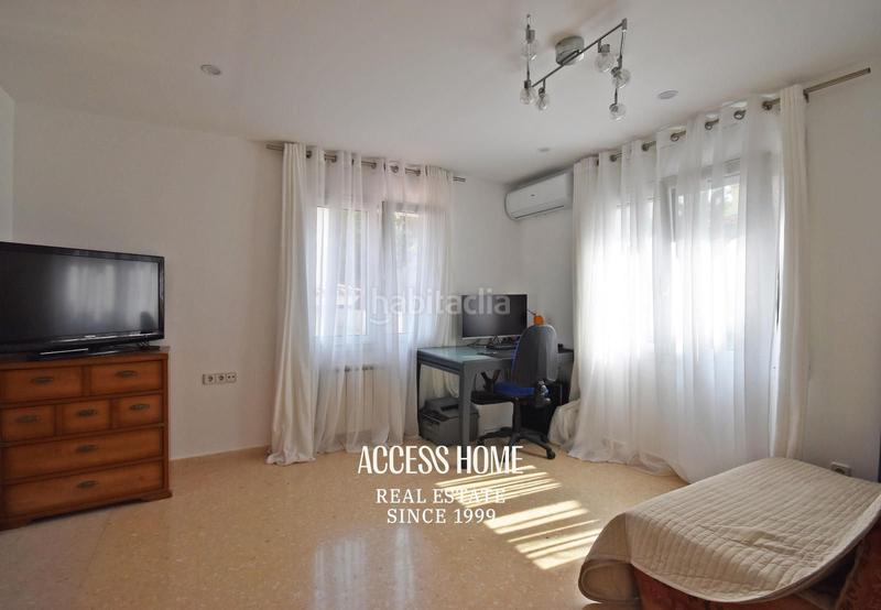 Foto 40af1d2d-2297-47f7-8c3e-a06dbaa09398. Chalet con parcheggio piscina in Alella