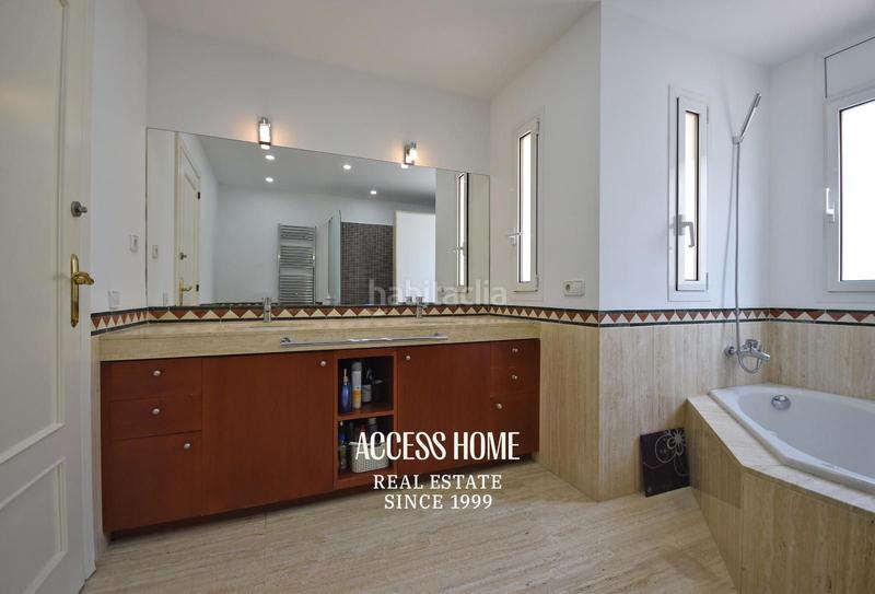 Foto 4d9f4a55-474f-4aca-ab76-595d9ab6da38. Chalet con parcheggio piscina in Alella