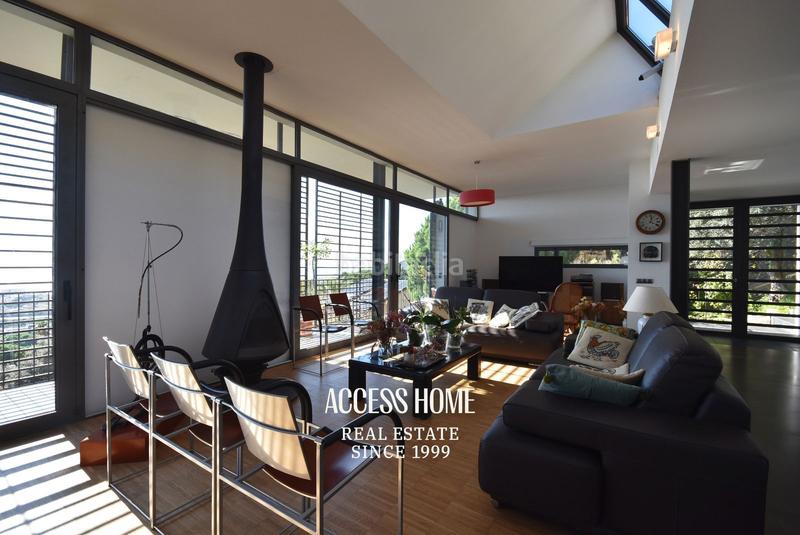 Foto 10cba537-d7ee-4e0c-9959-caaa7e5058f2. Chalet con riscaldamento parcheggio piscina in Teià