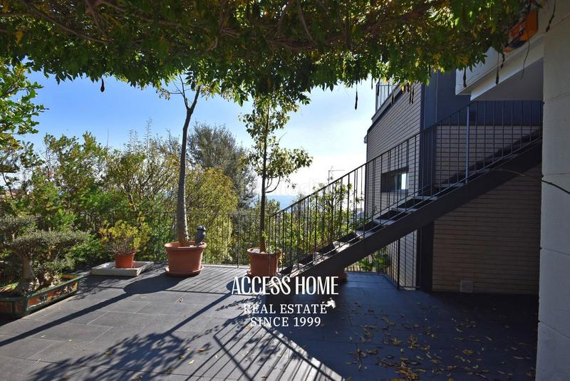 Foto 3f24e415-ffaf-442b-b2d8-3a0426d80e74. Chalet con riscaldamento parcheggio piscina in Teià