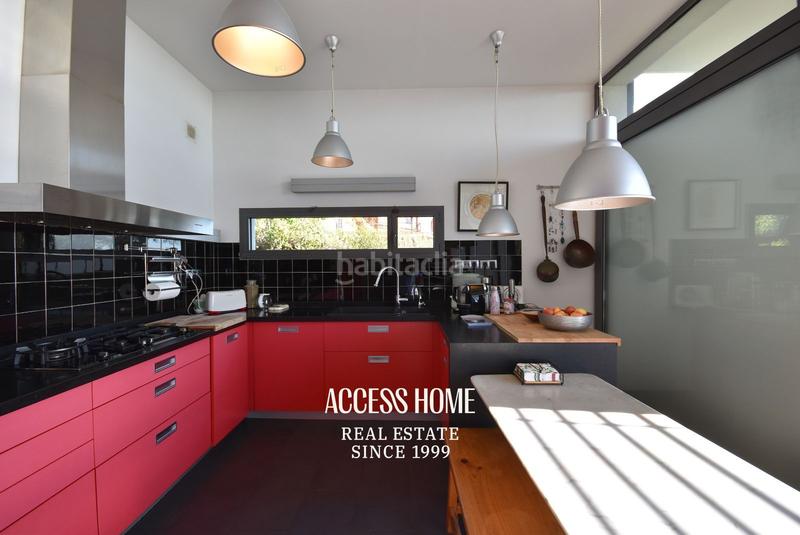 Foto 866fafc9-fd15-49cc-a3a7-f0b3dde991b4. Chalet con riscaldamento parcheggio piscina in Teià