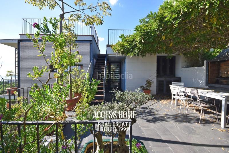 Foto 8b4b8bdb-1197-44d0-b08f-4b7837f6846c. Chalet con riscaldamento parcheggio piscina in Teià