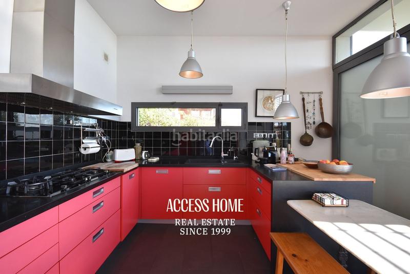 Foto bc870290-a10a-4ac2-b62b-34206587e1ba. Chalet con riscaldamento parcheggio piscina in Teià