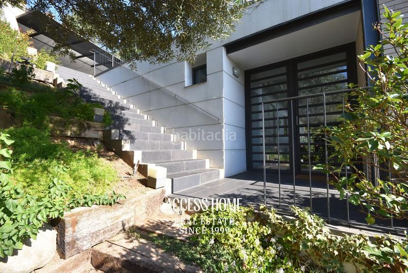 Foto f7839a32-302c-44cc-b519-f080122661de. Chalet con riscaldamento parcheggio piscina in Teià