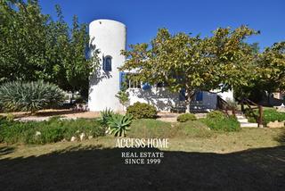 Xalet a Roda de Barà. Casa con piscina cerca del mar en roda de berà