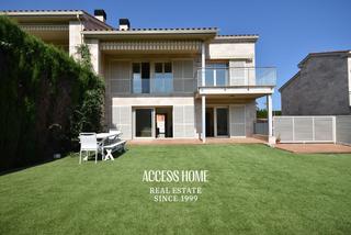 Maison à El Balís - Can Calella. Casa a tres vientos con zona comunitaria en sant vicenç de monta