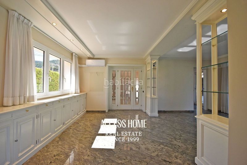 Foto a77d374d-cab5-46aa-be8b-ecf034f9d61f. Chalet exclusiva villa , costa del maresme en venta en Premià de Dalt