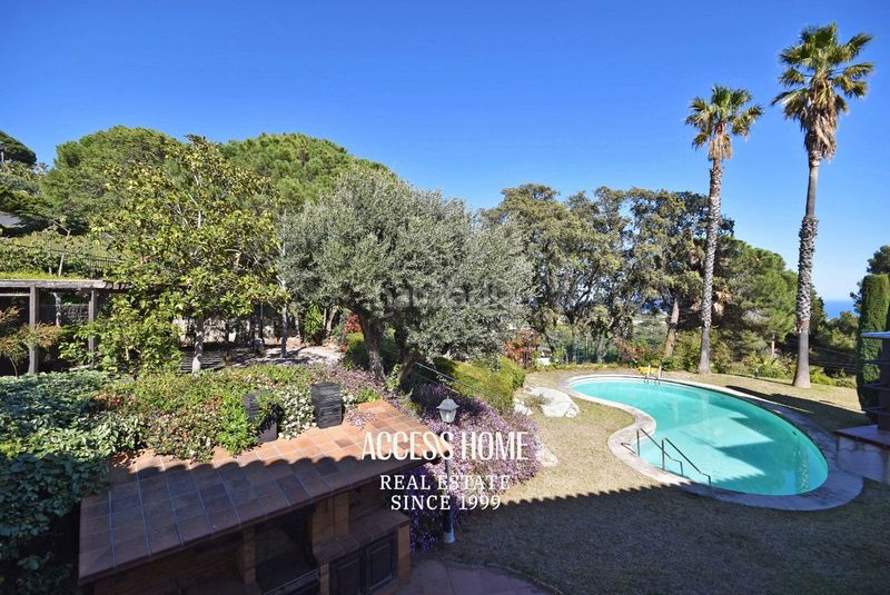 Foto f46e2ab7-1386-4403-8d29-82ef10c435e3. Chalet exclusiva villa , costa del maresme en venta en Premià de Dalt