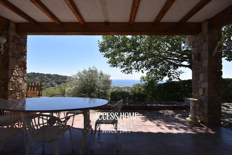 Foto 542981bf-36f5-4ff4-96ed-c960924a7233. Xalet amb calefacció aparcament piscina a Cabrera de Mar