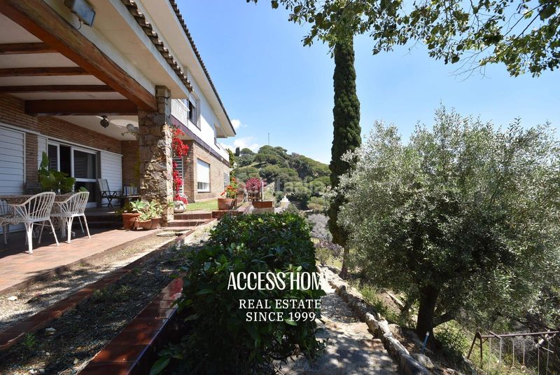 Foto a5c35107-0ec5-4e5d-bdf1-9e16bd889c4f. Xalet amb calefacció aparcament piscina a Cabrera de Mar