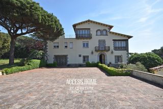 Chalet à Montornès del Vallès. Finca de inversión 20.000 m con gran potencial cerca de barcelon