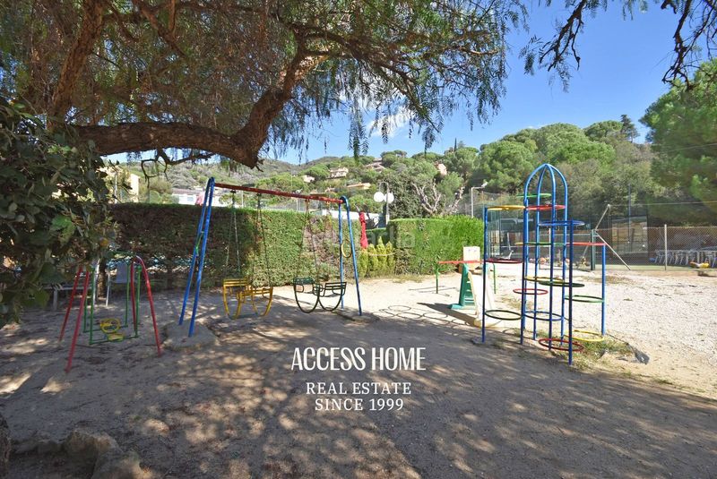 Foto 6bd84e65-c2bd-432f-9517-8a05e8c75e11. Masia amb piscina a Cabrils