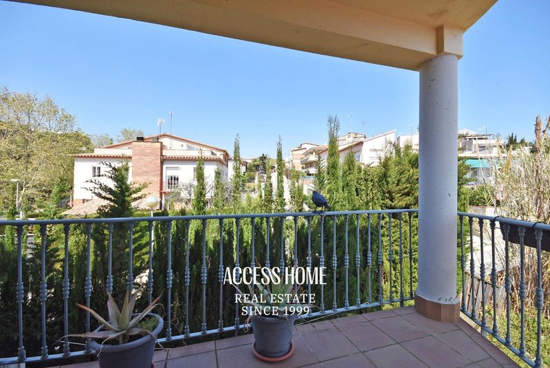 Foto 58157578-62b8-43e4-8c20-a50a7b506be1. Casa amb calefacció aparcament a Canet de Mar