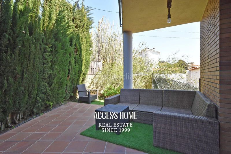 Foto a81a15e2-1782-4297-acbf-e320dedec6ed. Casa amb calefacció aparcament a Canet de Mar