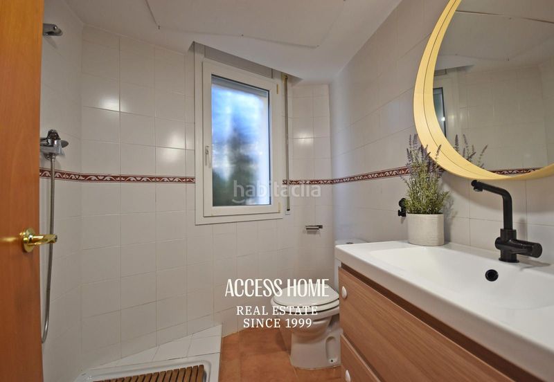 Foto bebf870b-a694-49d6-ab10-d91670083f4b. Casa amb calefacció aparcament a Canet de Mar