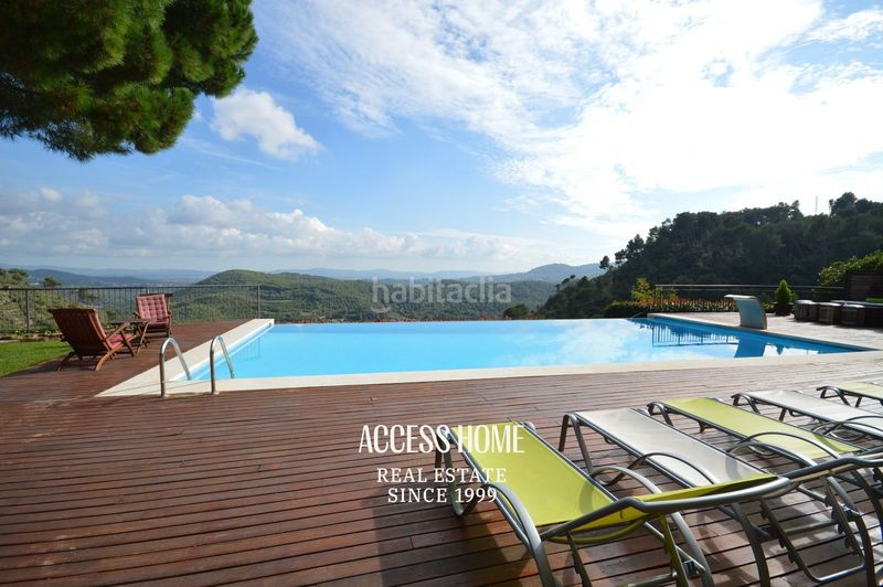 Foto f4c95fe6-a014-4f34-99f1-24f2100ae3e4. Xalet amb calefacció aparcament piscina a Sant Feliu de Codines