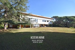 Xalet a Rocaferrera. Casa con gran parcela, piscina y vistas a mar en sant andreu de