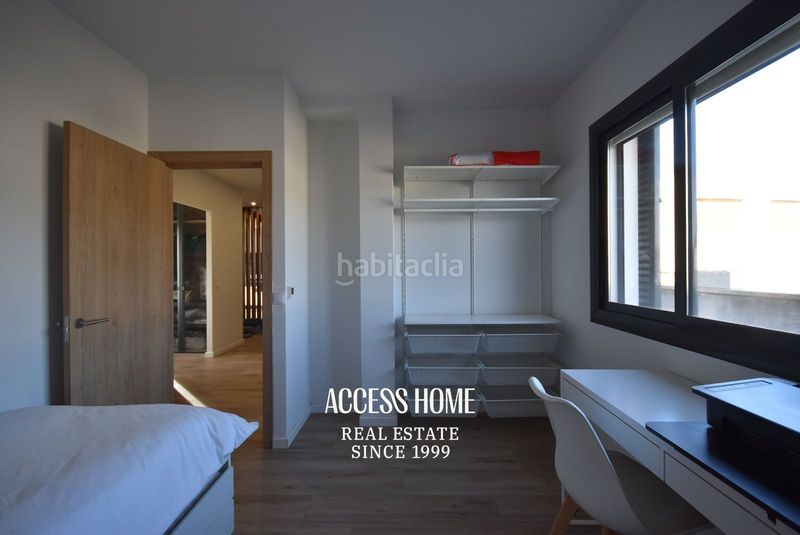 Foto bcd61d83-e9cc-48db-bc20-0b28f2d7e983. Casa amb calefacció aparcament piscina a Vallveric Mataró