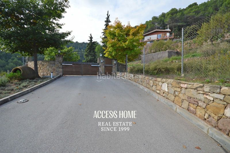 Foto d80913b9-8273-4e4d-a74b-7f66283d8090. Xalet amb calefacció aparcament piscina a Sant Feliu de Codines