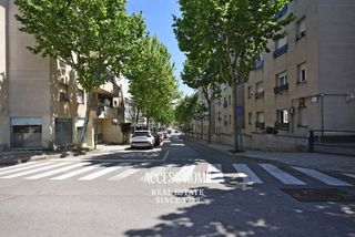 Miete Autoparkplatz in Bellresguard-Can Teixidó. Amplia plaza de parking en el masnou