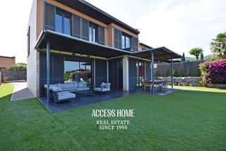 Rent House in Santa Maria Balís - Can Riera - Can Jordi. Chalet en alquiler de temporada en costa barcelona , sant vicenç
