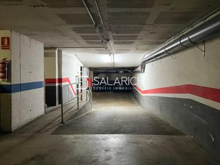 Car parking in COMERÇ