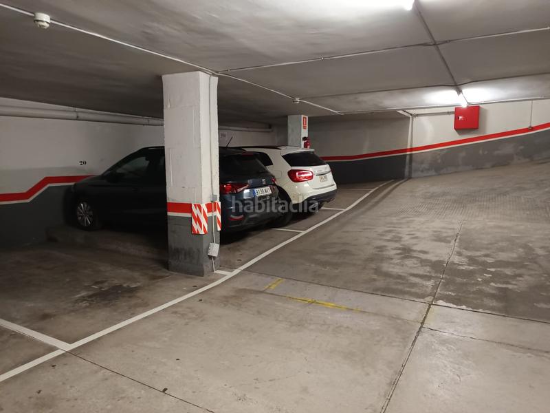 Foto 4e1b5fb1-cbd2-4b48-b3b3-b67677487667. Parking voiture dans Putget - Farró Barcelona