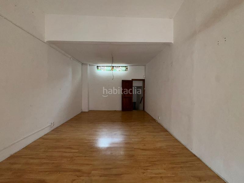 Foto 54281a2a-8f61-4f5c-8e7d-c68824bd9389. Alquiler local comercial en Sant Andreu de Palomar Barcelona