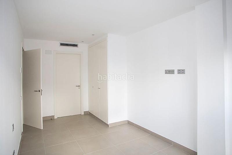 Foto 2291cba1-887a-42b4-8495-d5abd39b74f4. Location appartement avec parking piscine dans Provençals del Poblenou Barcelona