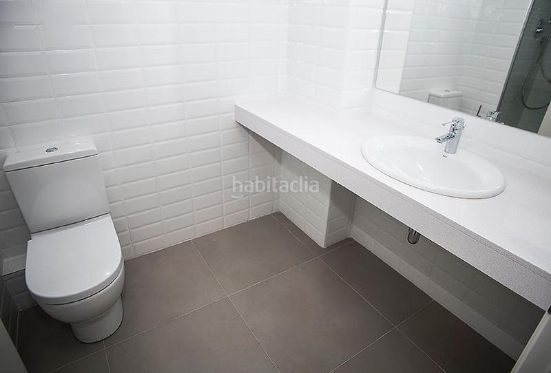 Foto 30acf4b0-6e3e-45fe-97b0-731fb06fcdf8. Alquiler piso en Provençals del Poblenou Barcelona