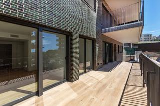 Rent Flat in Carrer de joan miró 49