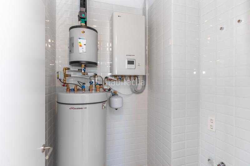 Foto 34ca7556-9997-43f3-9f61-066a8f8feb85. Lloguer pis a carrer de joan de la cierva 50 a Finestrelles Esplugues de Llobregat